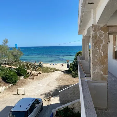 A Due Passi Con Terrazzo Apartment *